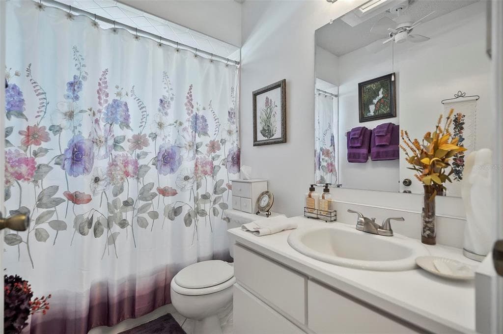 8 SEA VISTA DRIVE photo 3