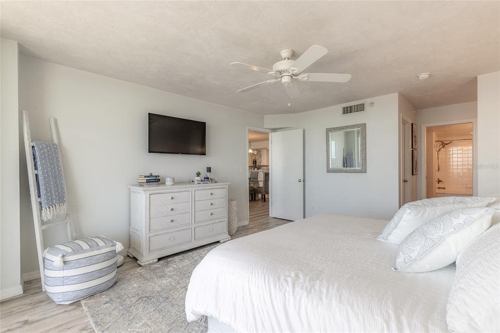 2545 S ATLANTIC AVENUE PH4 photo 20