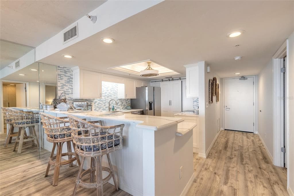 2545 S ATLANTIC AVENUE PH4 photo 15
