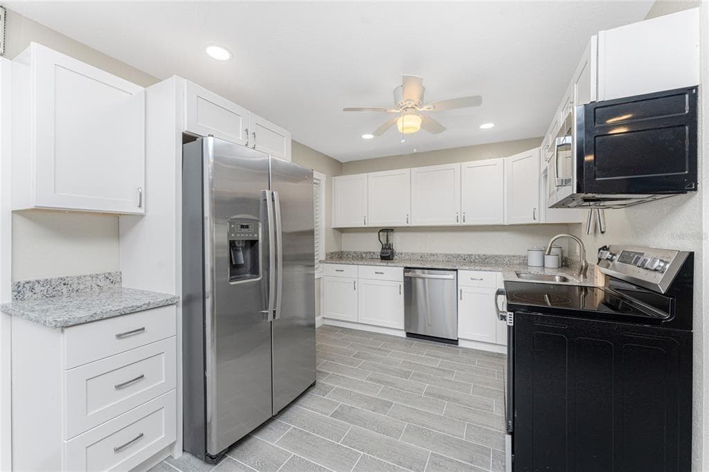 5041 N BEACH ROAD 3A and 3B photo 4
