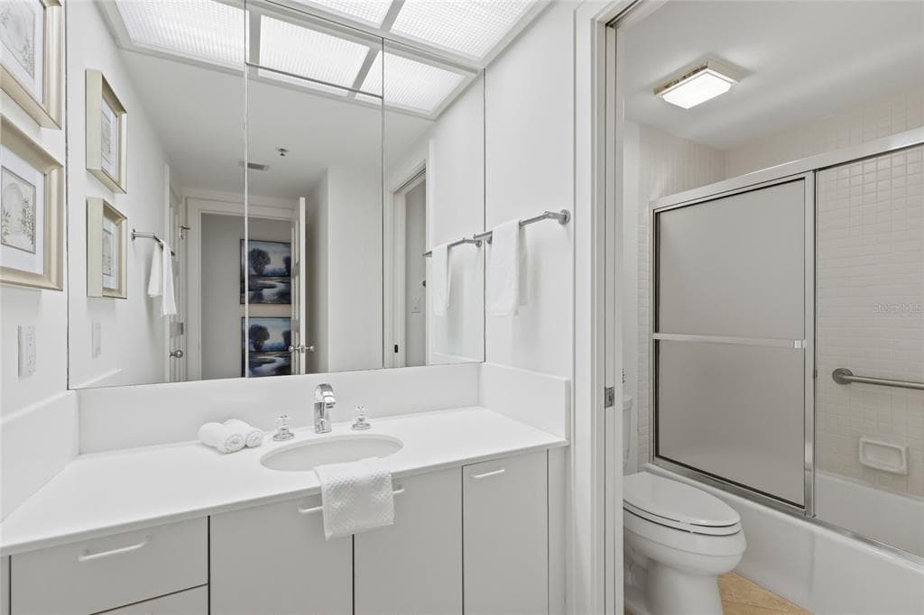 2550 HARBOURSIDE DRIVE 333 photo 22