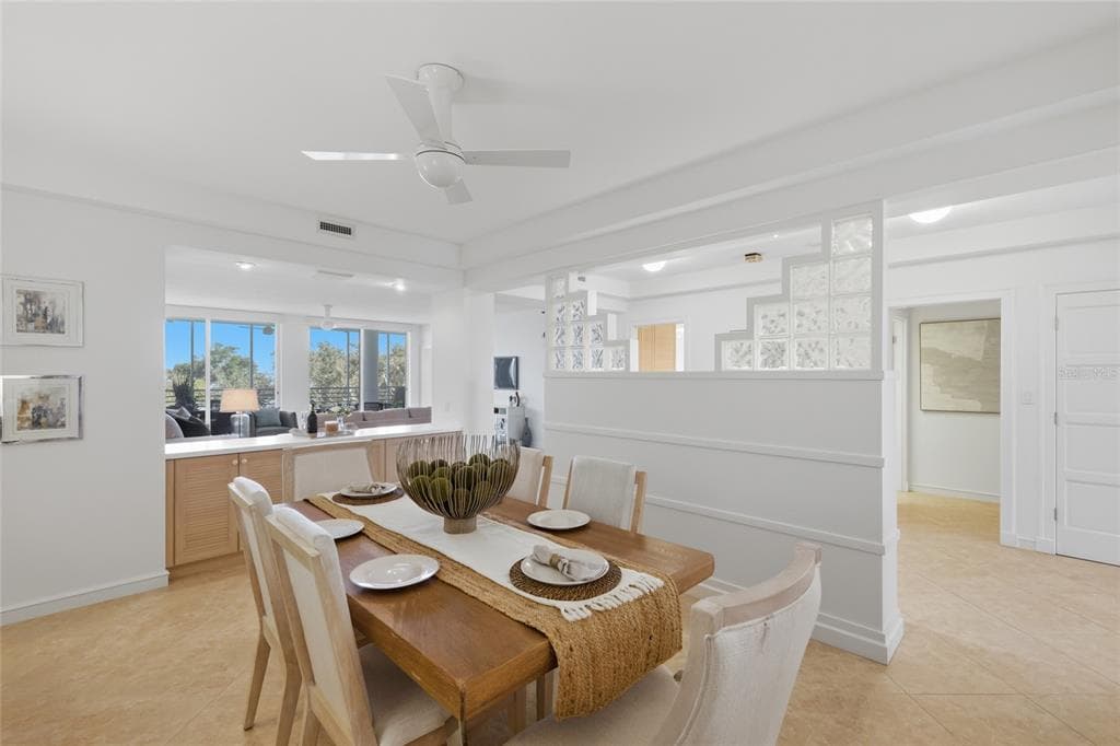 2550 HARBOURSIDE DRIVE 333 photo 11