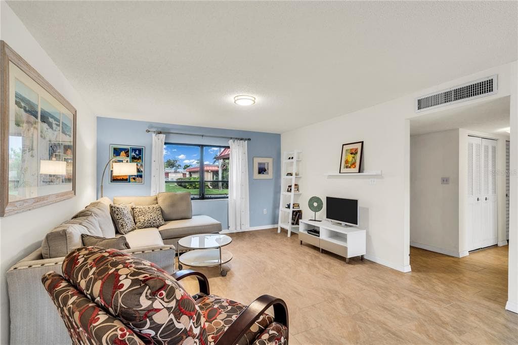 3866 CATALINA DRIVE photo 10