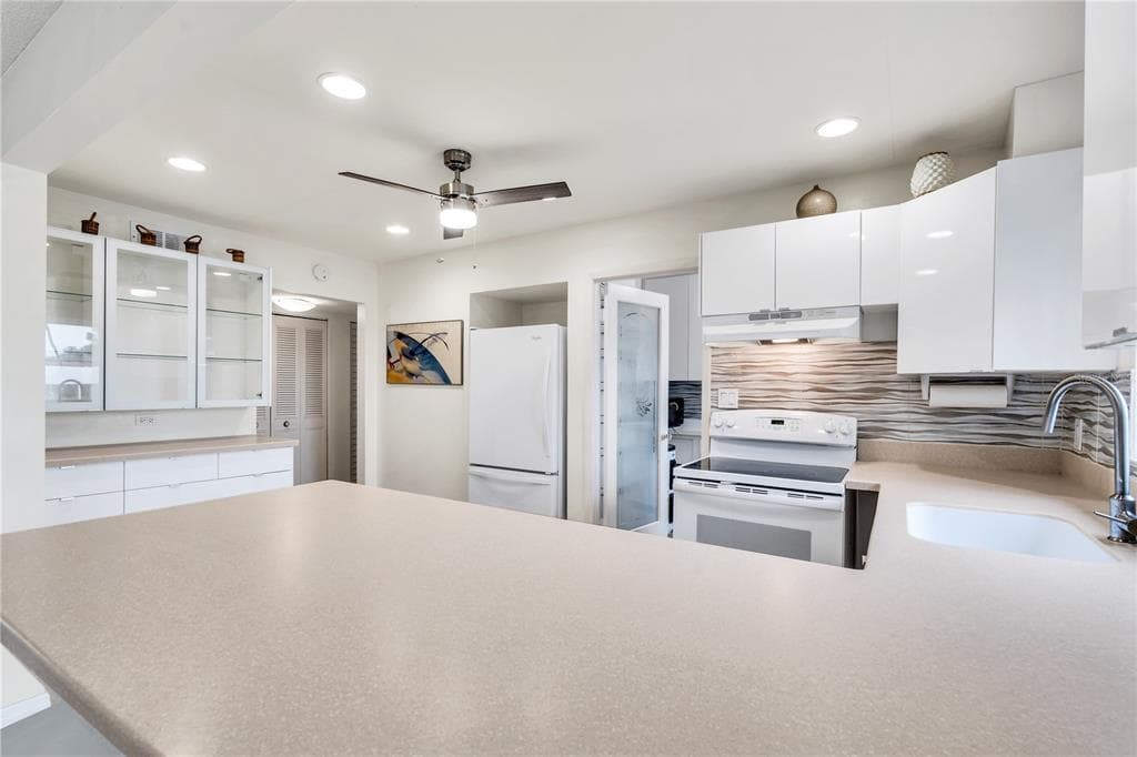 3866 CATALINA DRIVE photo 19