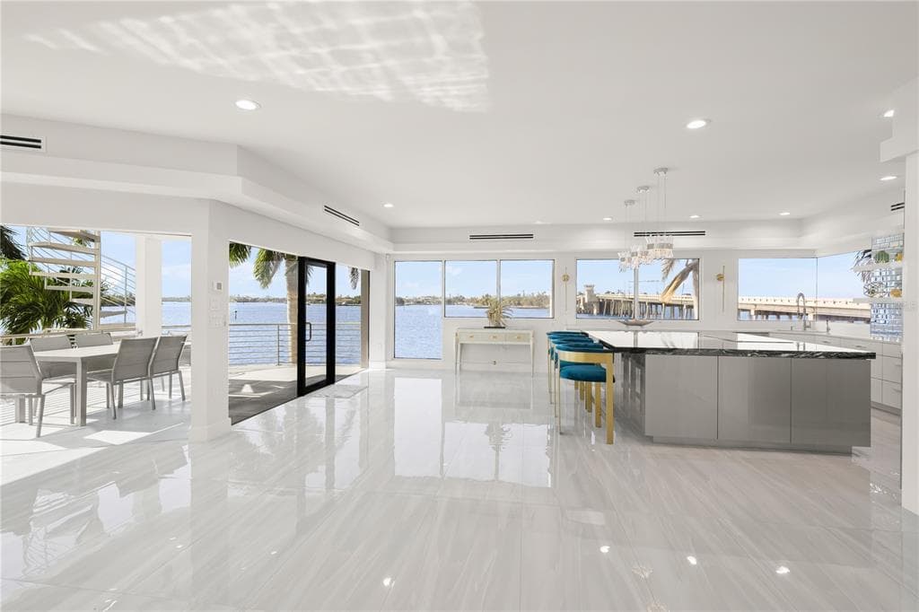 1400 SIESTA DRIVE photo 14