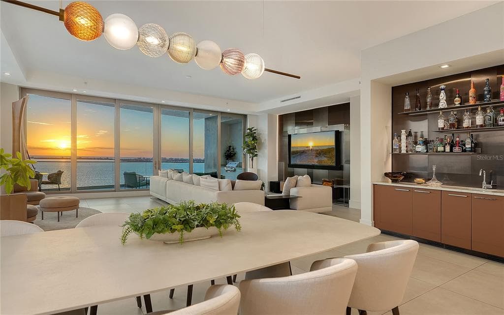401 QUAY COMMONS 1501 photo 3