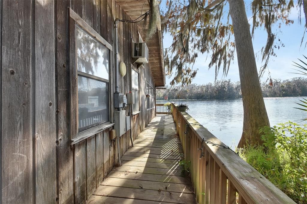 55512 FRONT STREET photo 10
