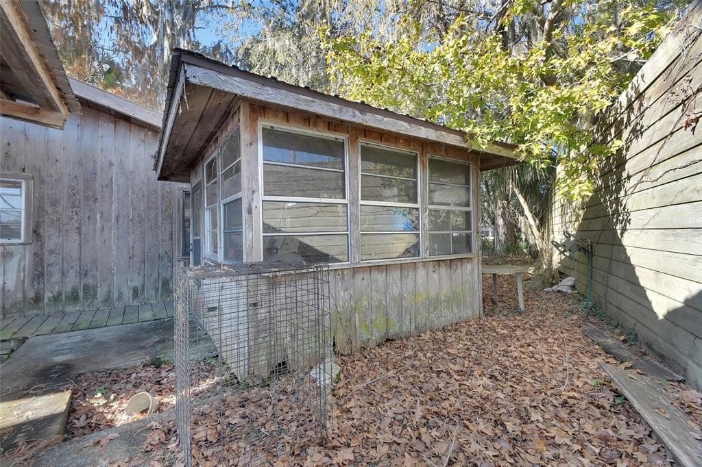 55512 FRONT STREET photo 15