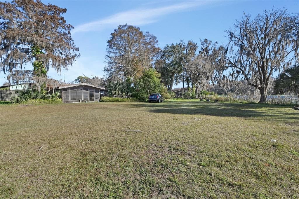 55512 FRONT STREET photo 25