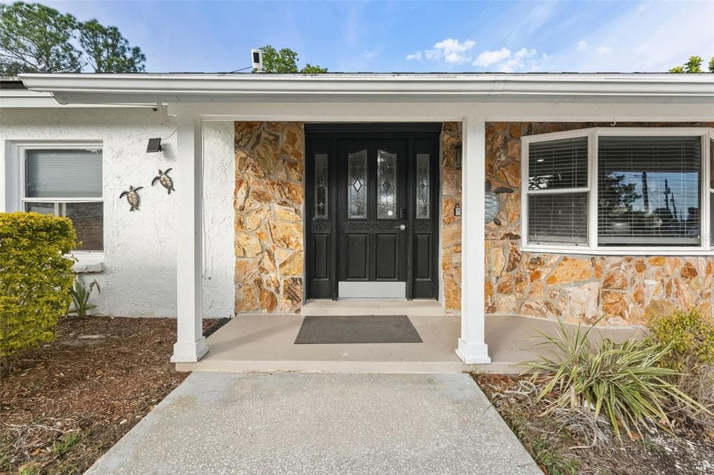 5017 STOLLS AVENUE photo 4
