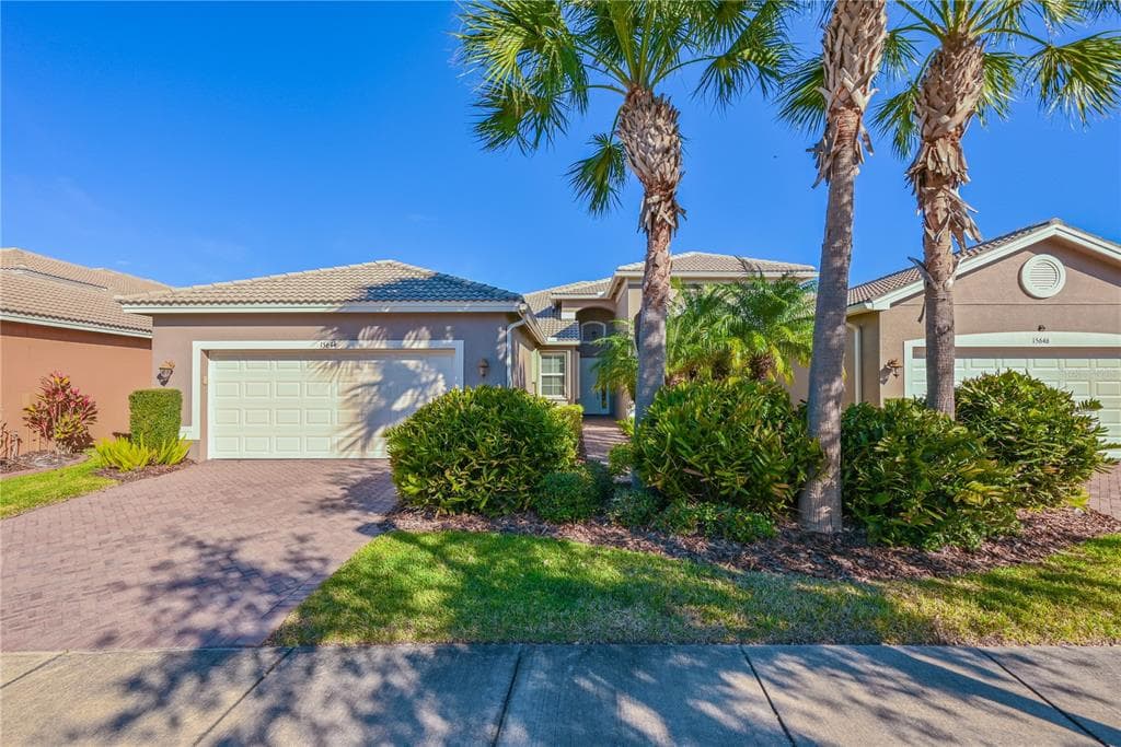 15644 AURORA LAKE CIRCLE photo 1
