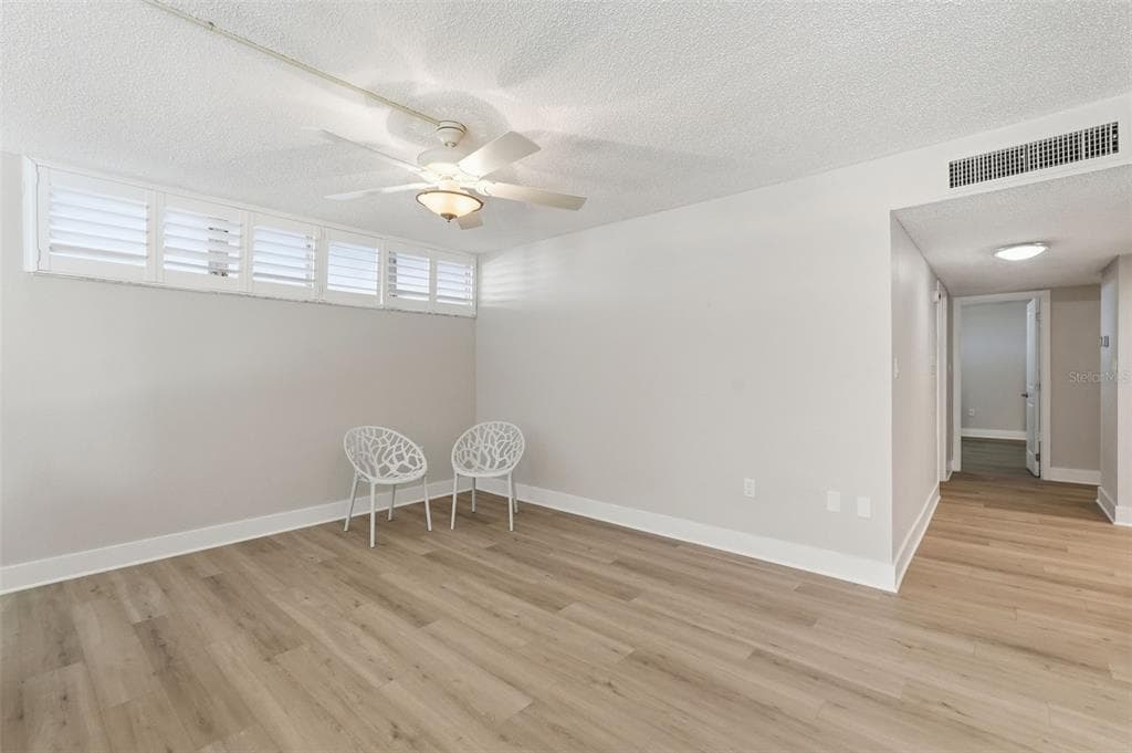 632 EDGEWATER DRIVE 135 photo 9