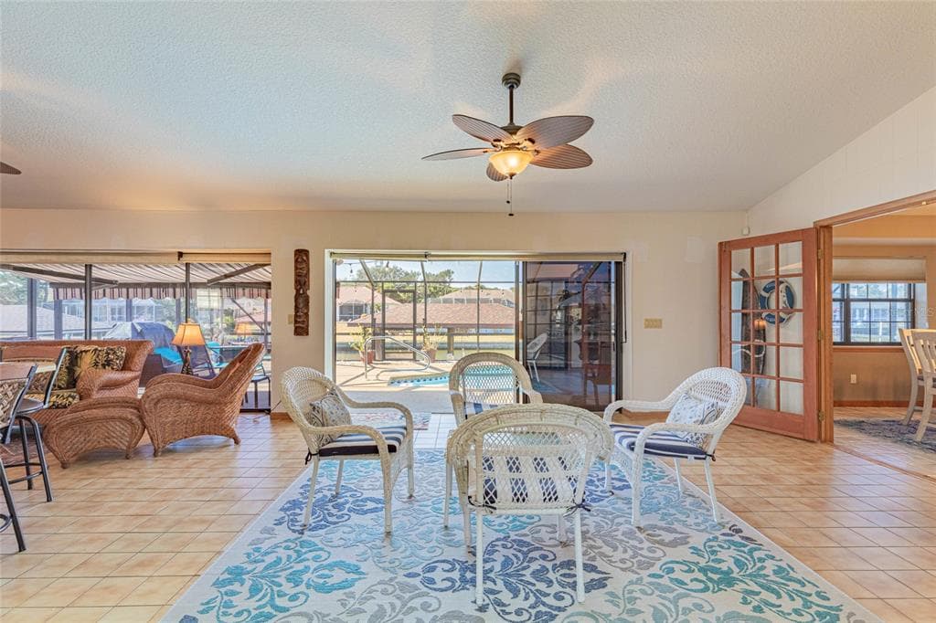 27 CHERRYTREE COURT photo 22