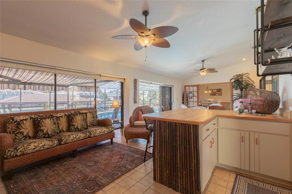 27 CHERRYTREE COURT photo 20