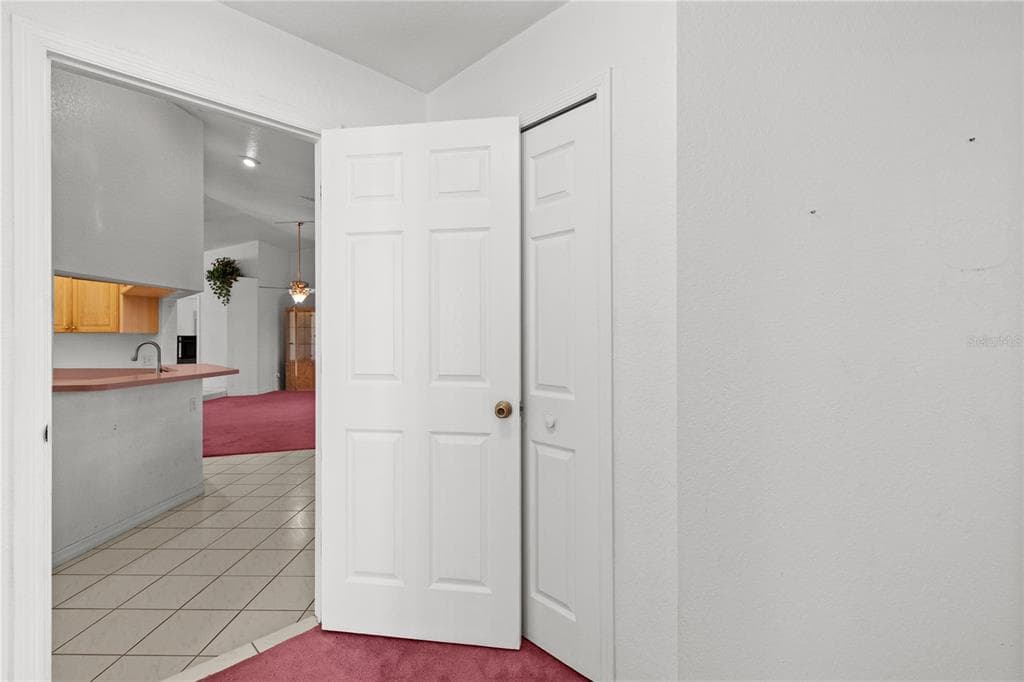 2500 S 62ND AVENUE photo 22