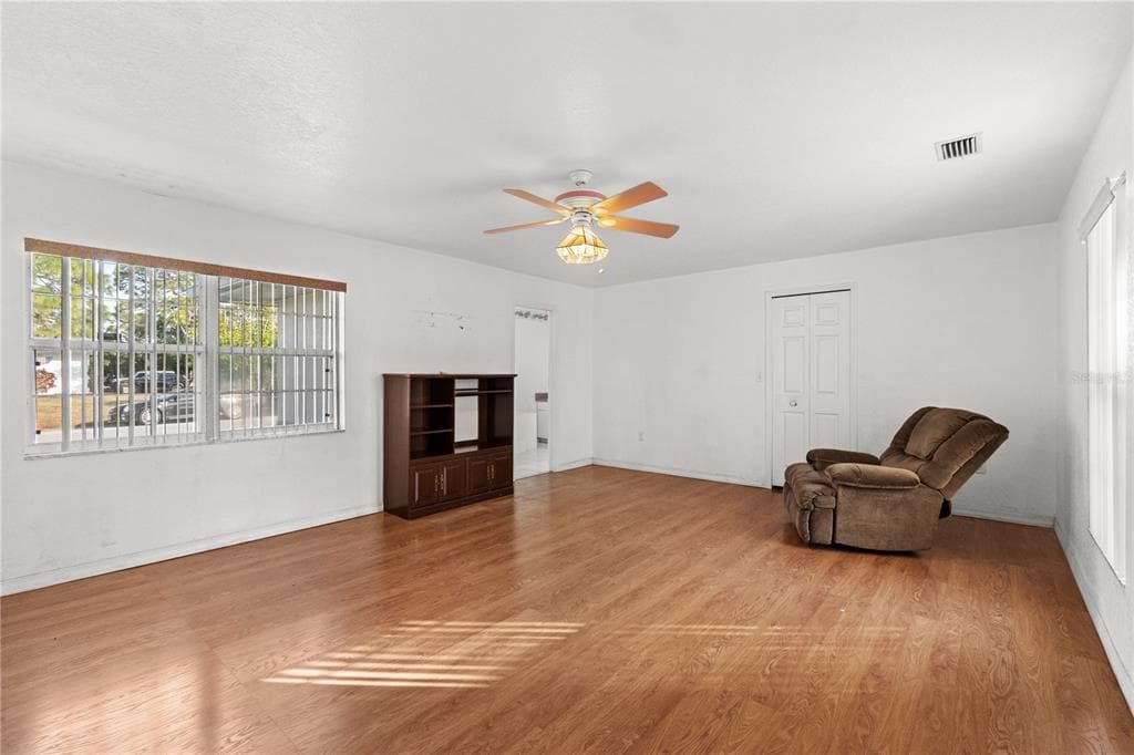 2500 S 62ND AVENUE photo 8