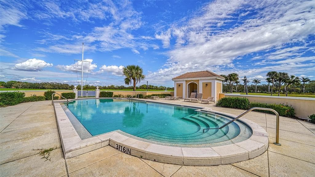 51 MACEWEN DRIVE 11 photo 3