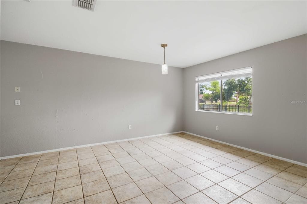 4108 ABBOTSFORD STREET photo 10