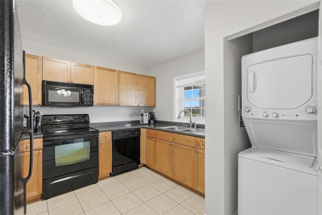 3783 POMPANO D photo 9