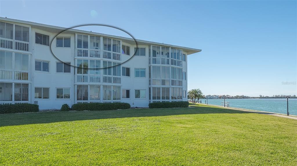 777 JOHN RINGLING BOULEVARD 32 photo 3