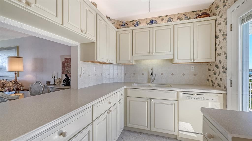 777 JOHN RINGLING BOULEVARD 32 photo 20