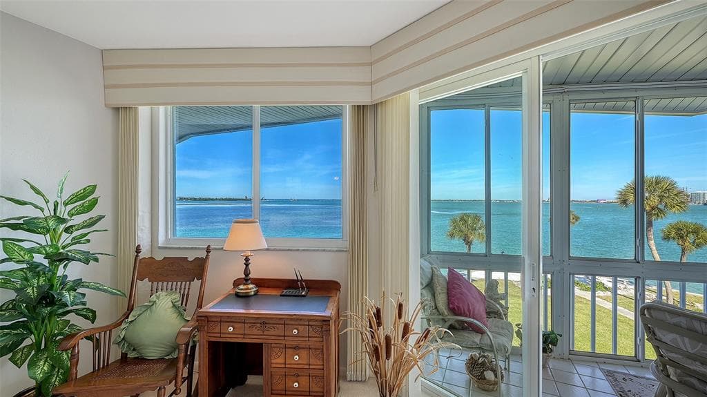 777 JOHN RINGLING BOULEVARD 32 photo 25