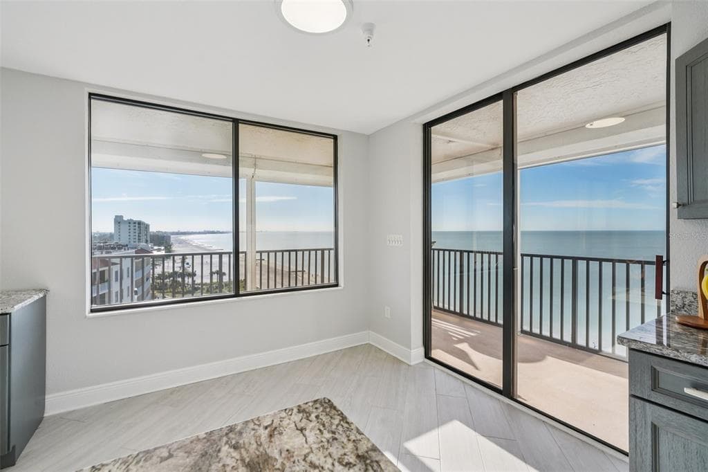 15316 GULF BOULEVARD 801 photo 20