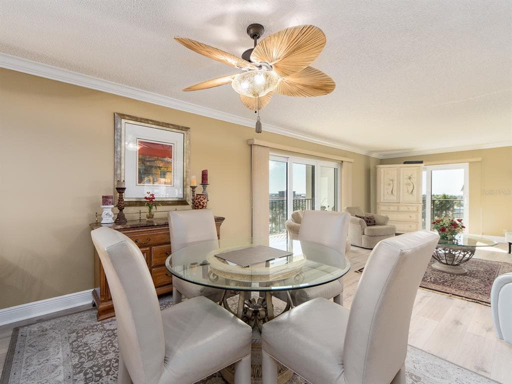 1480 GULF BOULEVARD 610 photo 9