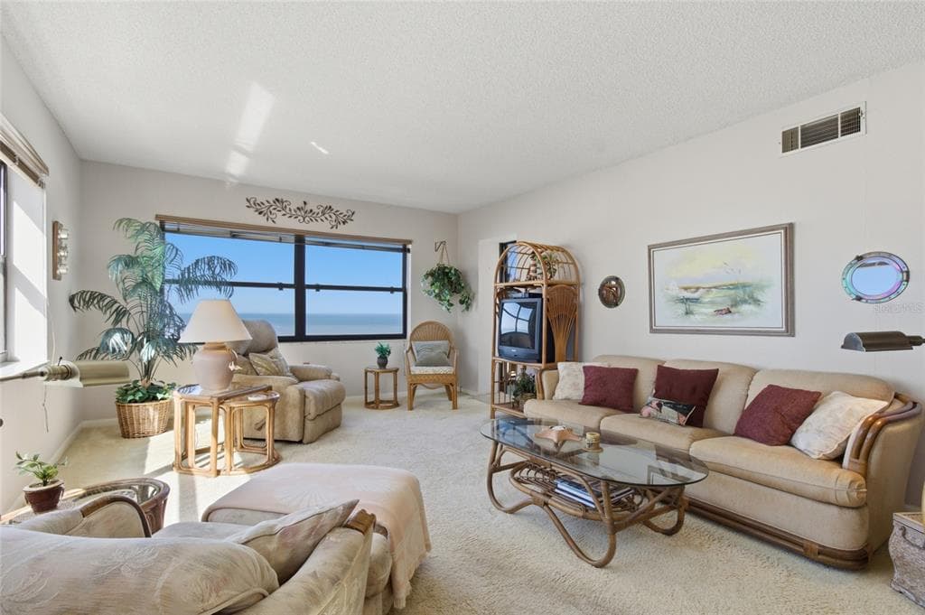 1270 GULF BOULEVARD 801 photo 6
