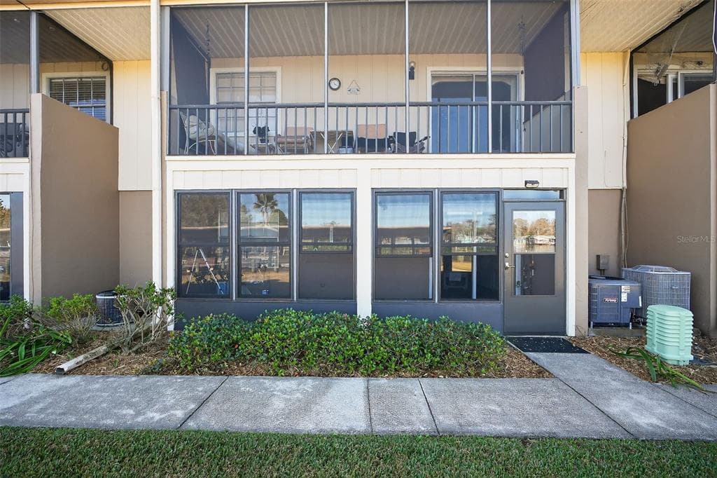 1640 JUNO TRAIL 102A photo 8