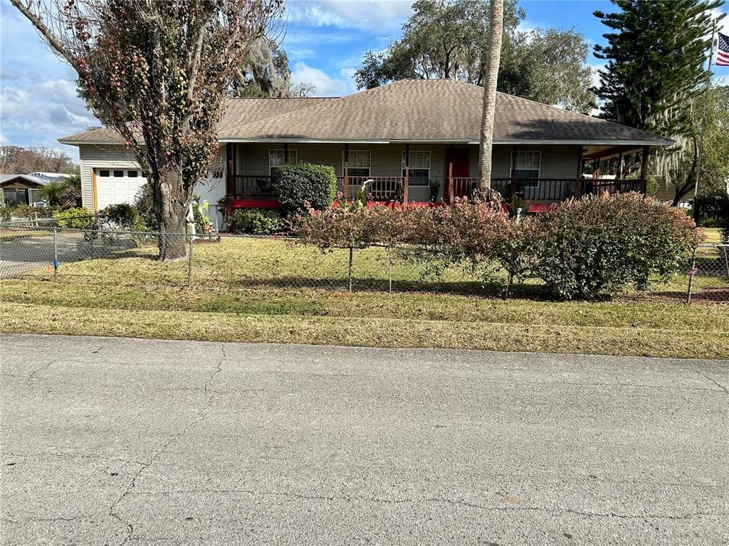 55730 HOLIDAY CIRCLE photo 2