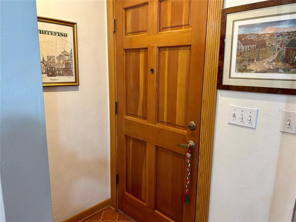 55730 HOLIDAY CIRCLE photo 6