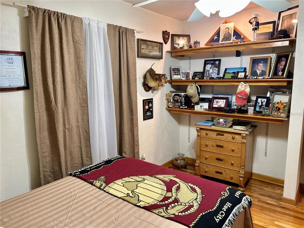 55730 HOLIDAY CIRCLE photo 22