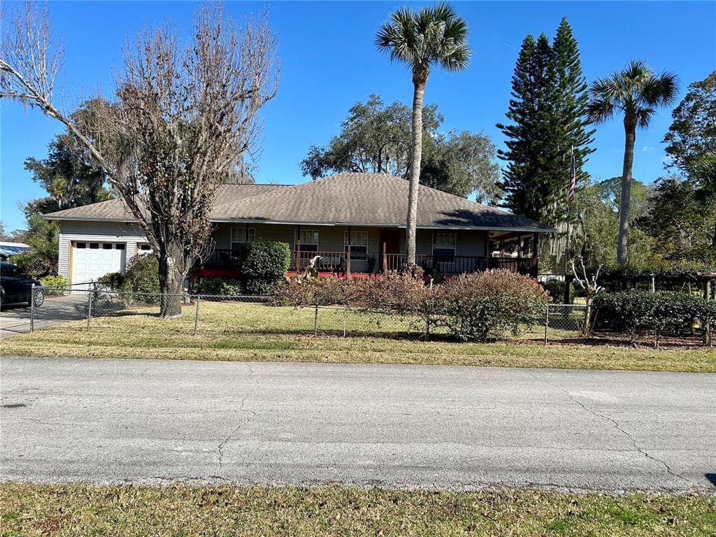 55730 HOLIDAY CIRCLE photo 1