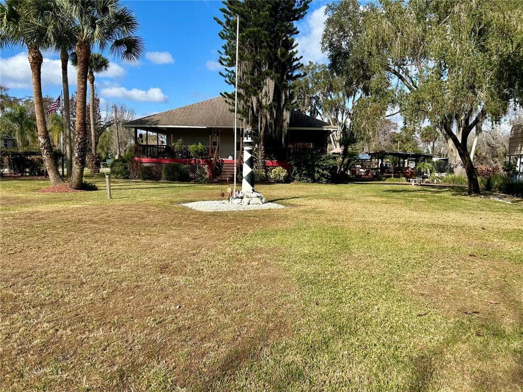55730 HOLIDAY CIRCLE photo 5