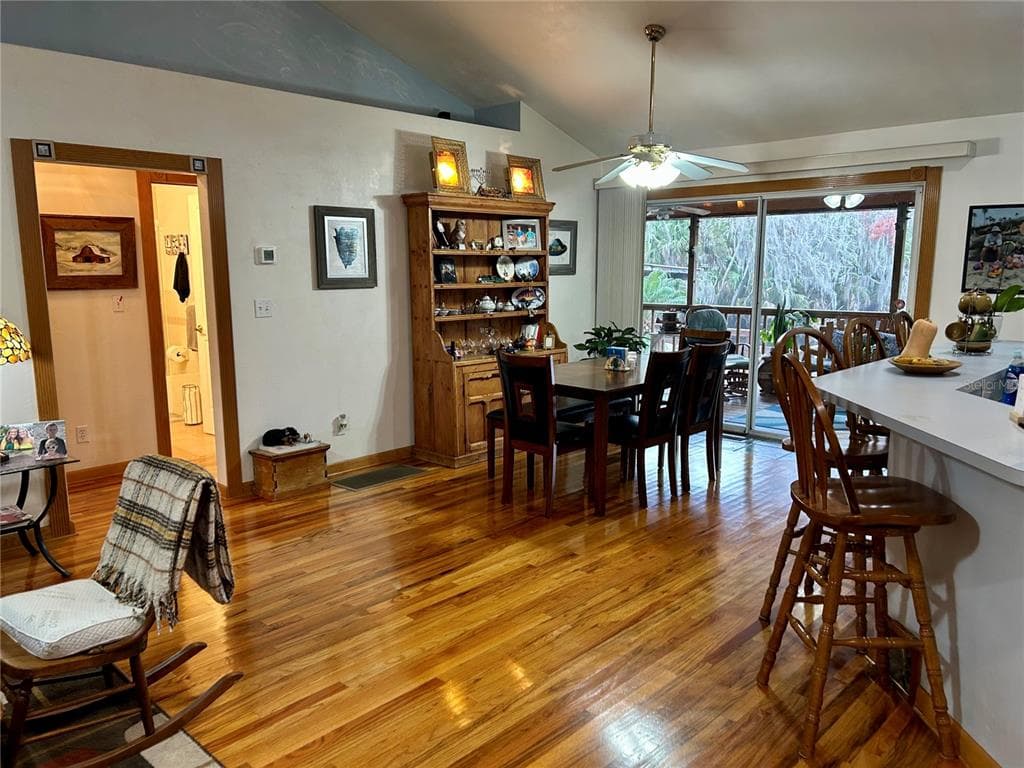 55730 HOLIDAY CIRCLE photo 15