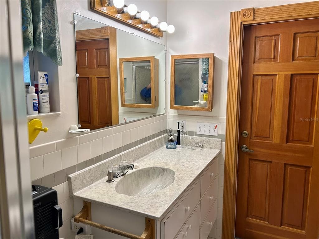 55730 HOLIDAY CIRCLE photo 11