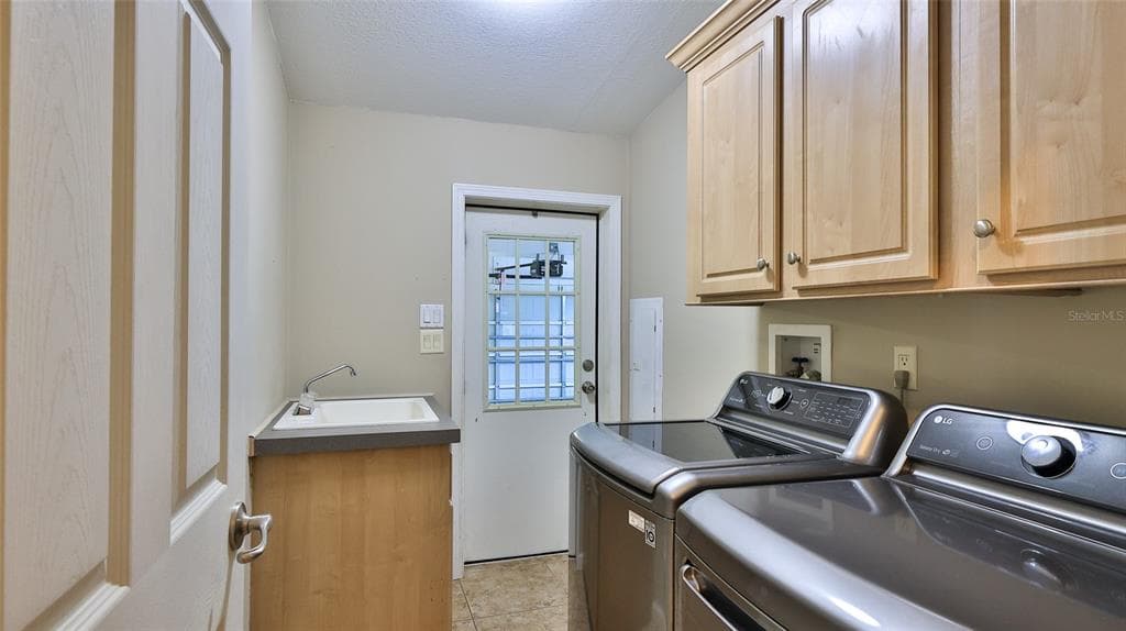 361 MARSH LANDING LOOP photo 21