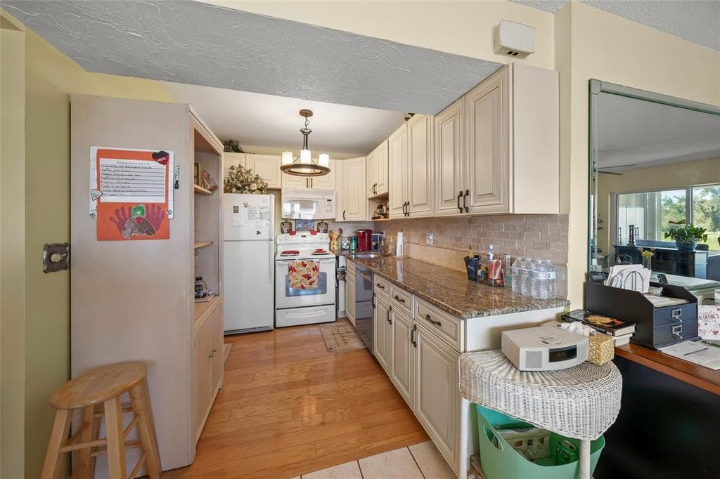 7193 W COUNTRY CLUB DRIVE N 237 photo 16
