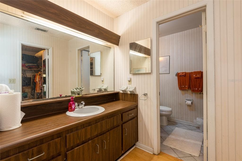6809 TWELVE OAKS BOULEVARD photo 23