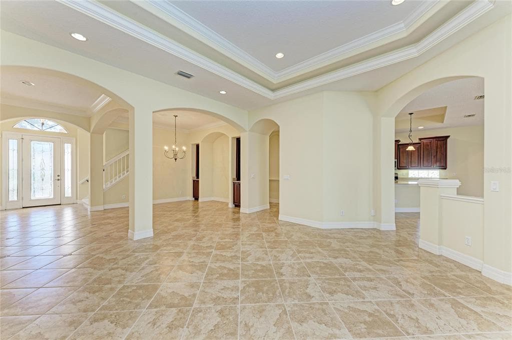 650 CRANE PRAIRIE WAY photo 11