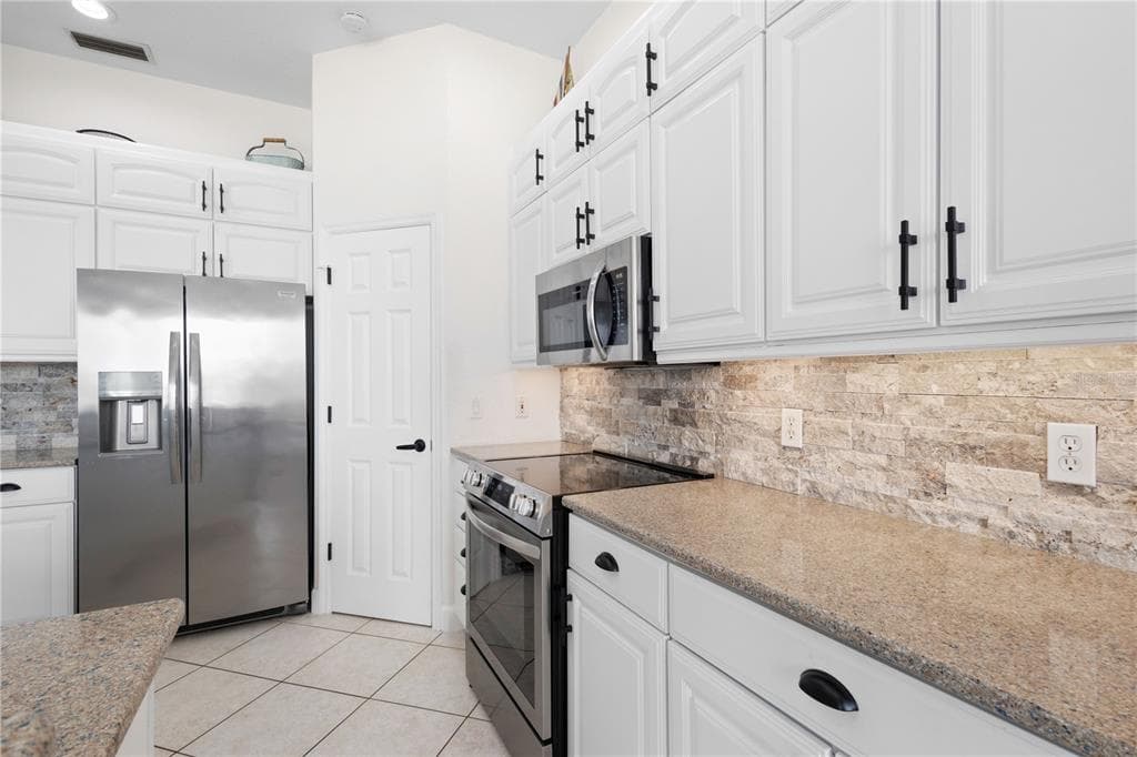 1380 AQUA VIEW LANE photo 12