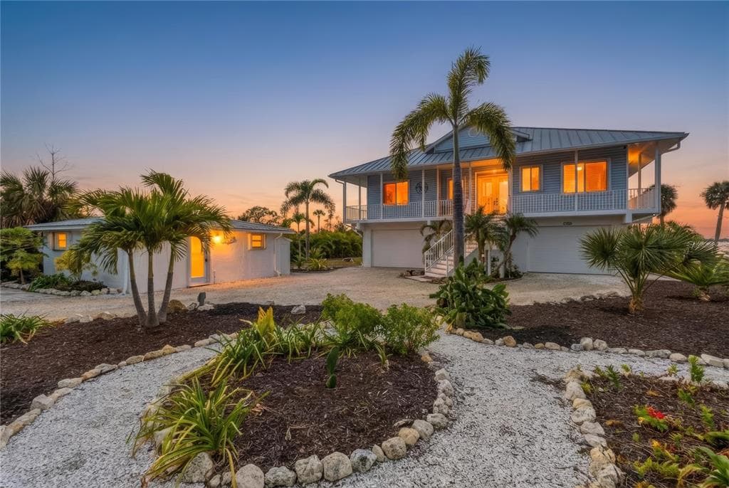 1380 AQUA VIEW LANE photo 1
