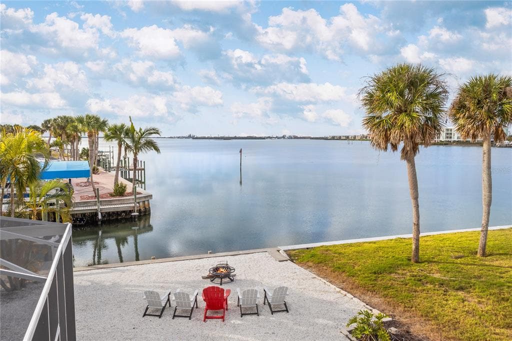 1380 AQUA VIEW LANE photo 4