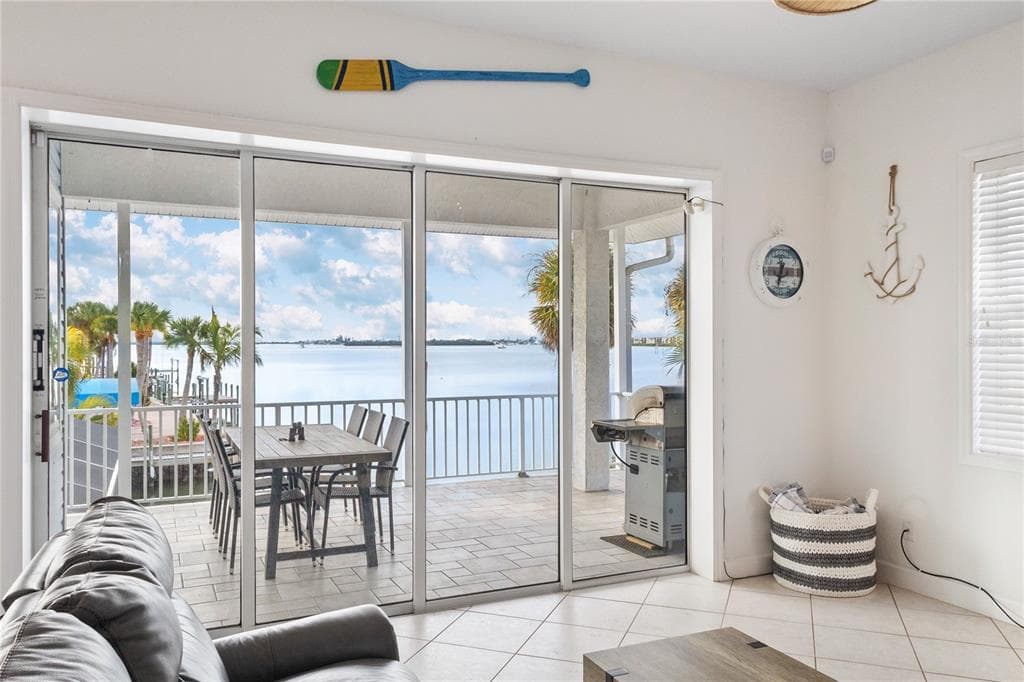 1380 AQUA VIEW LANE photo 8