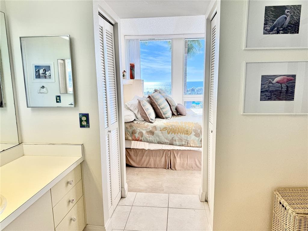 1105 GULF OF MEXICO DRIVE 401 photo 16
