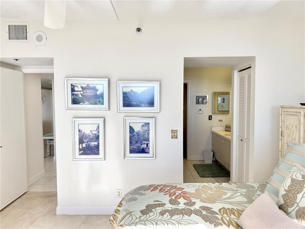 1105 GULF OF MEXICO DRIVE 401 photo 11