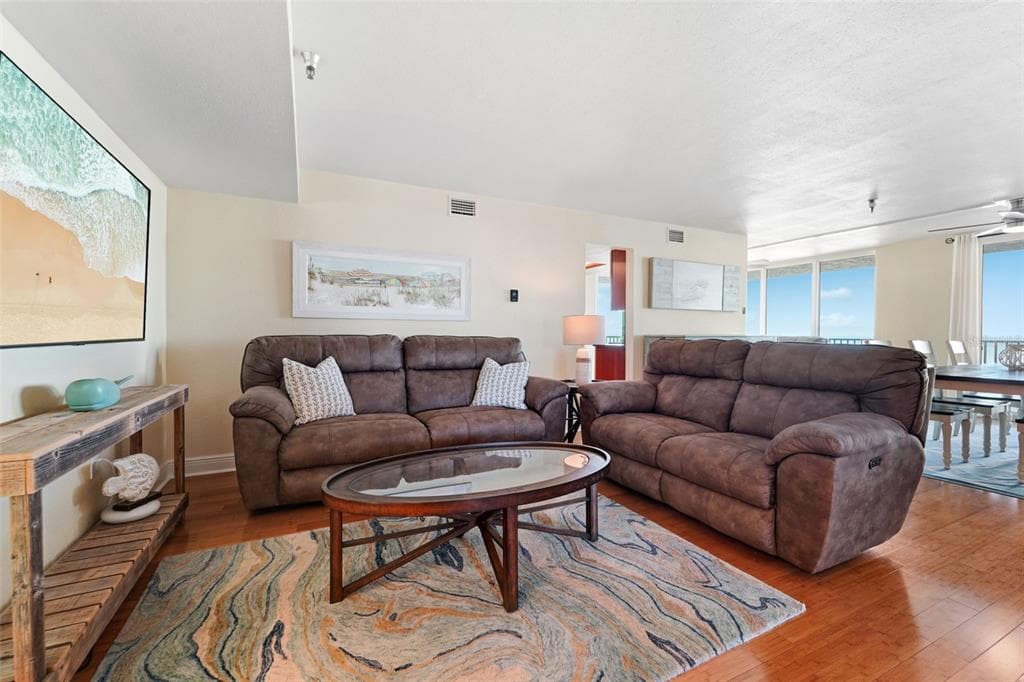 15316 GULF BOULEVARD 404 photo 4