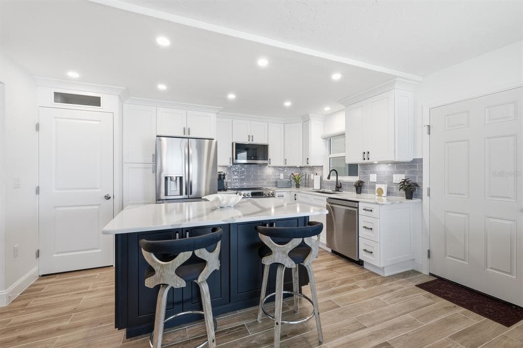 320 GULF BOULEVARD 5C photo 23