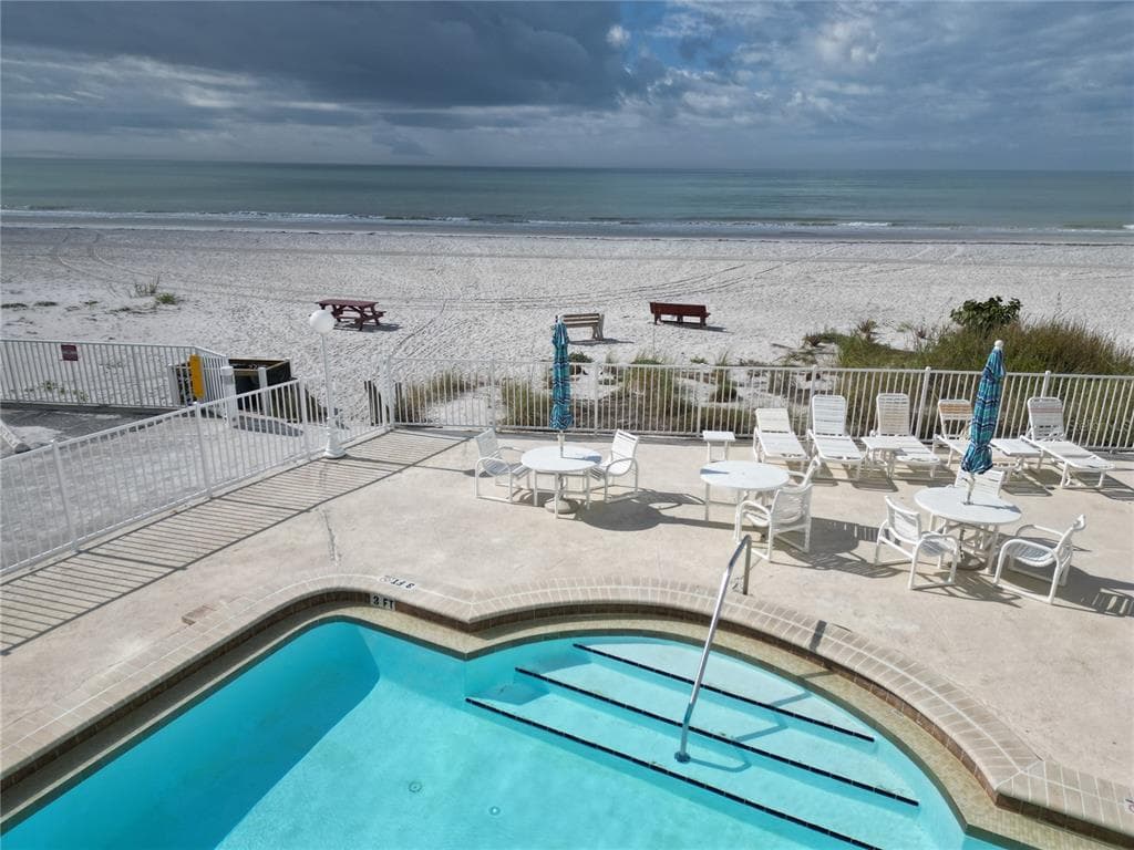 19500 GULF BOULEVARD 102 photo 22